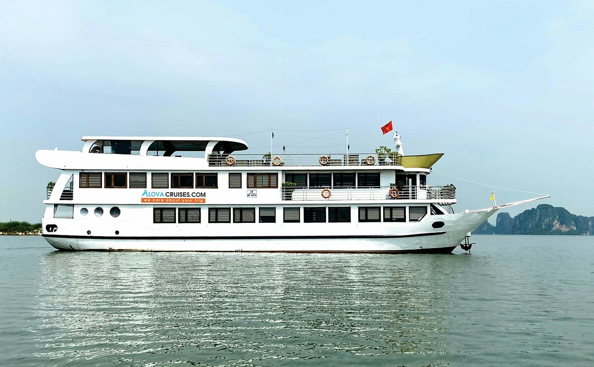 Alova Cruise – Best Budget Friendly Halong Bay Day Cruise 1 Halong bay one day cruise