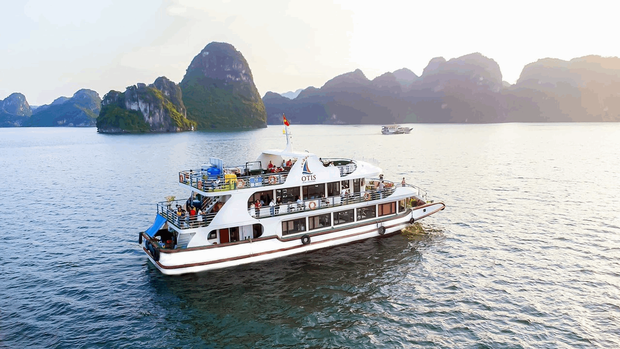 Halong Bay Otis Cruise: Is This the Best Day Cruise for You? 1 Otis - Halong bay day cruise